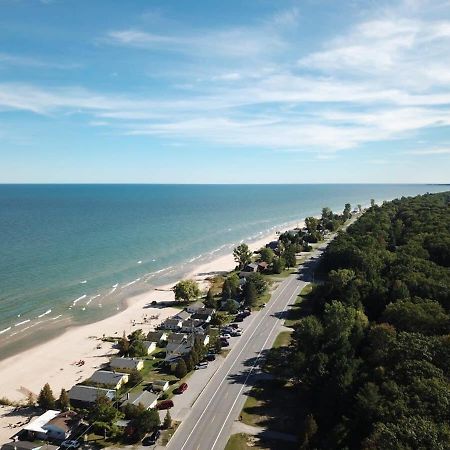 Beach Club Of Oscoda - The Lakeshore Cottage Екстериор снимка