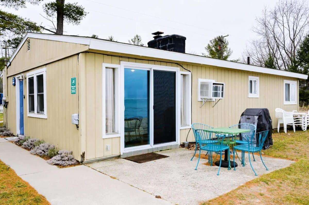 Beach Club Of Oscoda - The Lakeshore Cottage Екстериор снимка