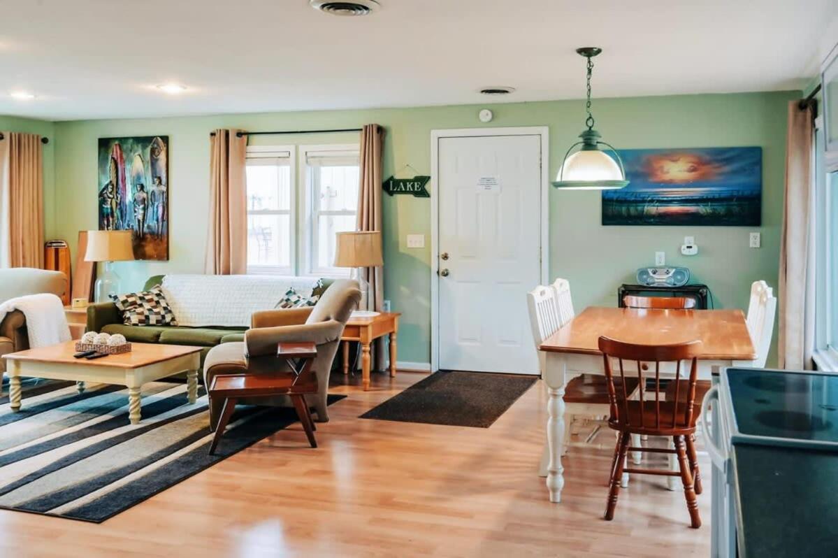 Beach Club Of Oscoda - The Lakeshore Cottage Екстериор снимка